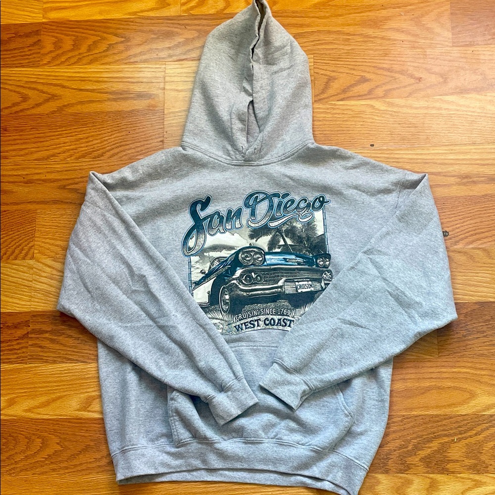 Gildan Gray San Diego Car Graphic Hoodie